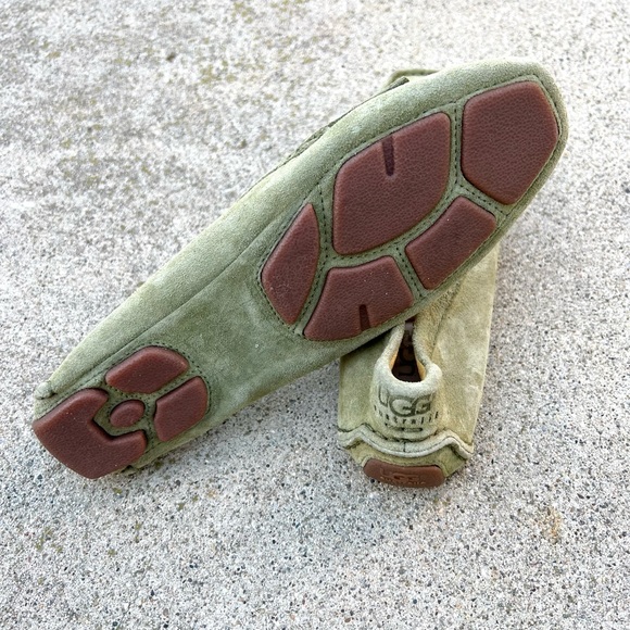 UGGOlive Green Suede Sheepskin Loafer Driving Shoes Shoes 7 🐸🍀 - Picture 3 of 5